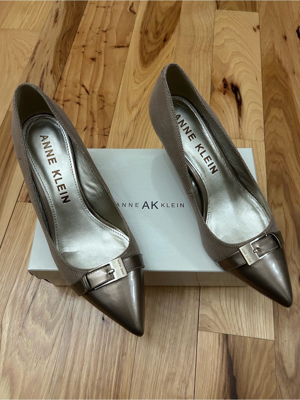 Anne Klein Women’s Taupe Pumps 10M